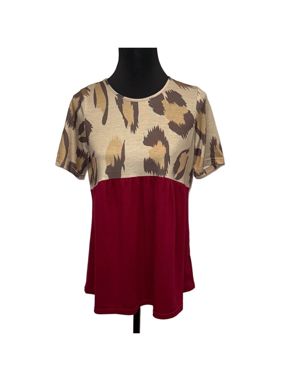Southern Stitch Cream and Brown Short Sleeve Top. Animal print Stretch